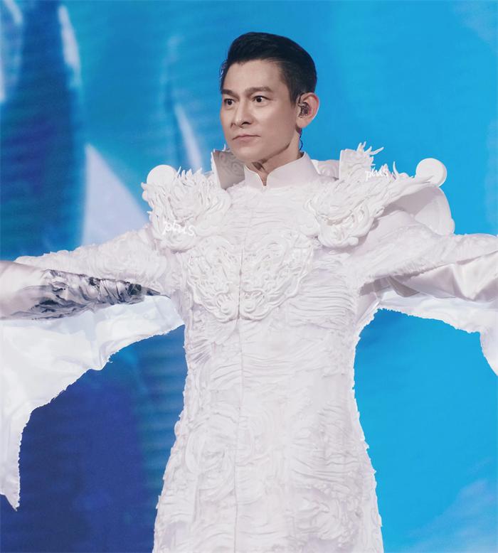 刘德华